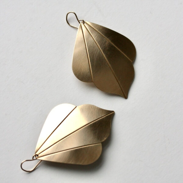 Big gold leaf earrings - Image 4