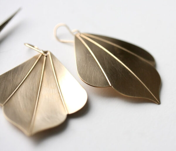 Big gold leaf earrings - Image 7